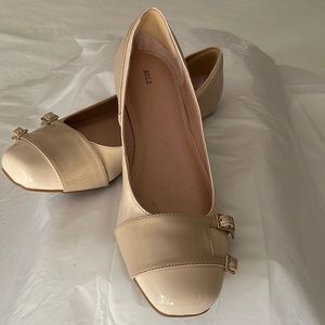 Sole Society beige patent leather two-tone flats